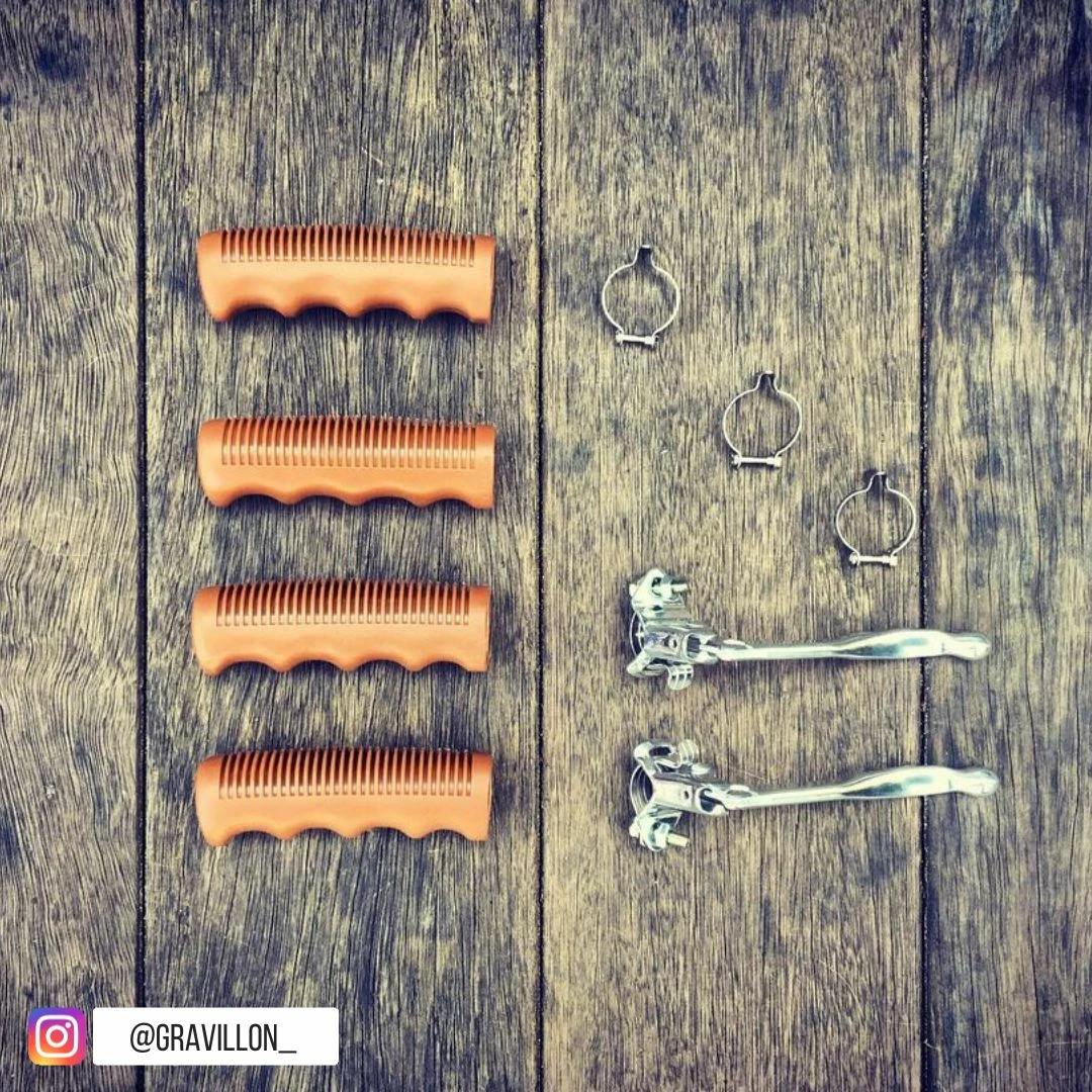 Brandless Poignées De Frein Vélo Classique Acier - La Paire 5 Brandless Poignées De Frein Vélo Classique Acier - La Paire – Image 5